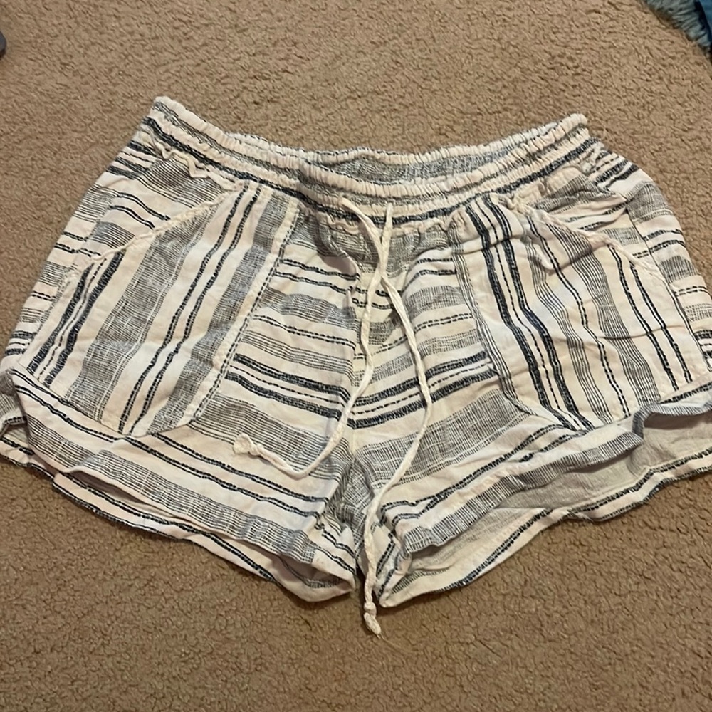 super cute boho shorts. size medium